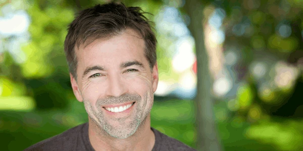 Tratamiento con implantes dentales